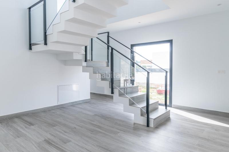 Foto db77f9d0-d3f7-4493-9f69-ce2d54884338. Chalet  nueva construcción . 5 dormitorios ,3 baños. en Otura