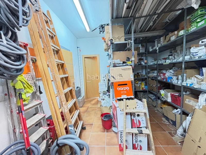 Foto 0b4a6052-36ab-4d20-b5a1-5a9d6c23bfe5. Locale commerciale in San Antón Armilla