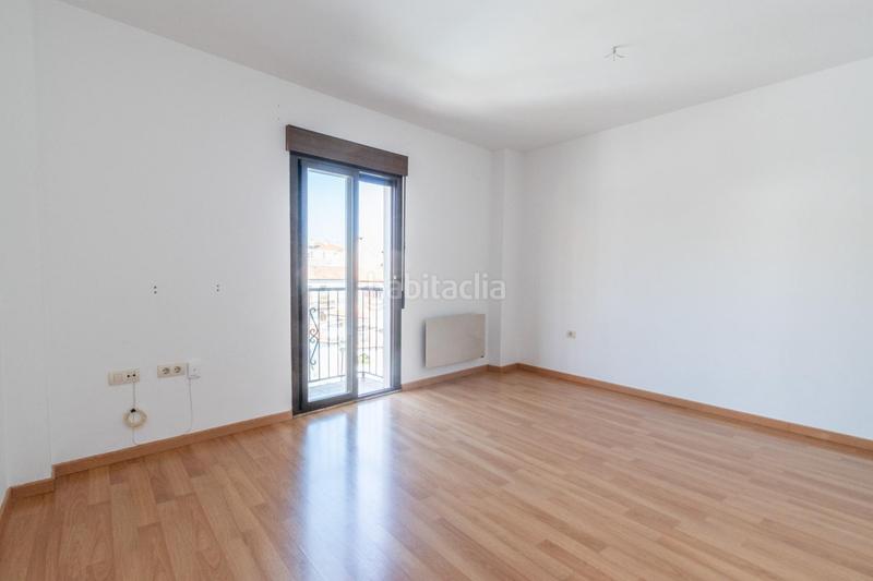 Foto 8be106de-c7fa-408a-8ae9-3e408dc00cc2. Piso oportunidad primera vivienda en la zubia, a pocos minutos de granada! en Zubia (La)