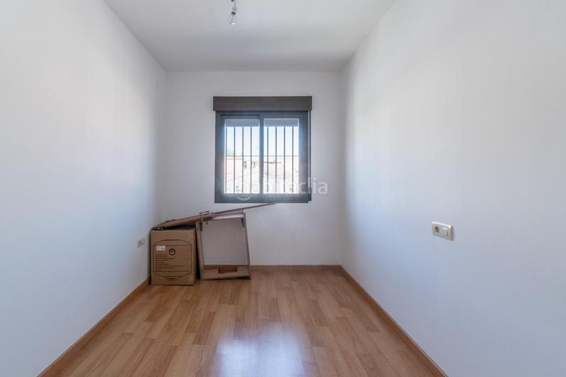 Foto c9e30ebc-c6a9-43fc-b2b1-950fbf7e71ab. Piso oportunidad primera vivienda en la zubia, a pocos minutos de granada! en Zubia (La)