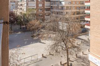 Appartement à Plaza de Toros. Piso en san juan de letrangranada