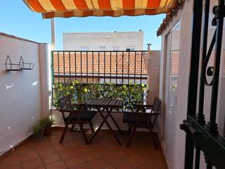 Lloguer Àtic a Avda. De los Ogíjares. Alquiler de ático de 2 dormitorios y terraza en armilla