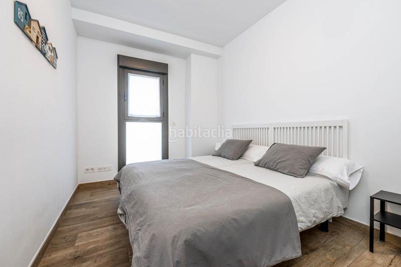 Foto abb37ce5-b89c-4795-a08b-2e35e5ac9762. Piso en calle jose luis perez pujadas piso premium con piscina y garaje en zona forum junto a la ciudad de la justicia en Granada