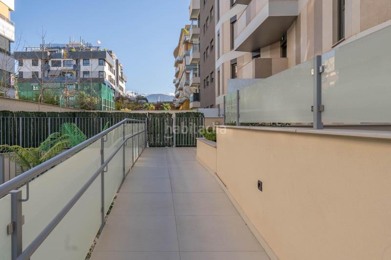 Foto ca4827e6-edca-419d-bec6-28ac15a4f542. Piso en calle jose luis perez pujadas piso premium con piscina y garaje en zona forum junto a la ciudad de la justicia en Granada