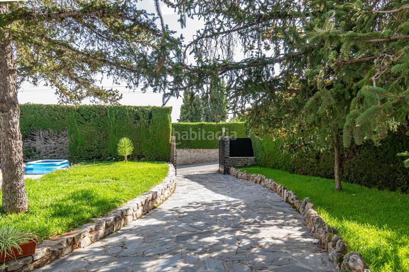 Foto 27b81da5-8550-4244-8f0a-7a6631feb6d3. Chalet preciosa casa con piscina privada en urbanización molino alto en Huétor de Santillán
