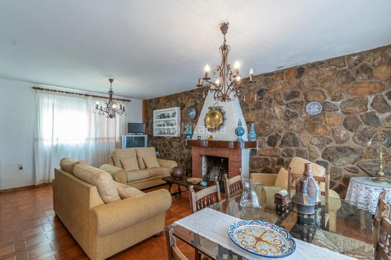Foto 41139dcd-3429-42f7-84b6-b31d9e924394. Chalet preciosa casa con piscina privada en urbanización molino alto en Huétor de Santillán