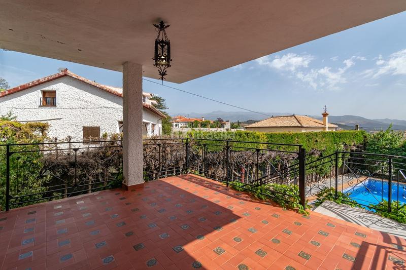 Foto 557774a0-9ddf-42dc-a538-ad284a60fa62. Chalet preciosa casa con piscina privada en urbanización molino alto en Huétor de Santillán
