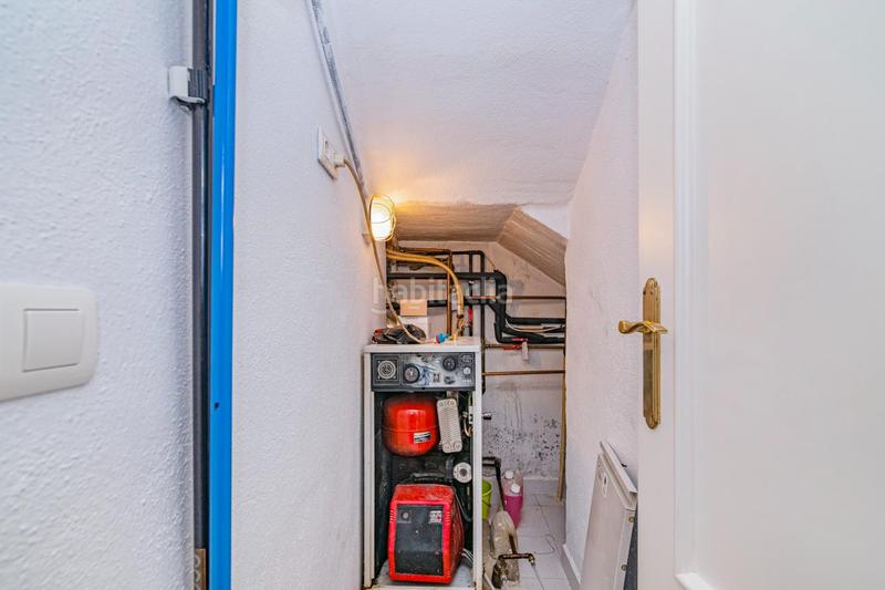 Foto 4d002576-d93a-4e8c-bc87-2f0dcfe015d5. Doppelhaus mit heizung parking pool in Jun