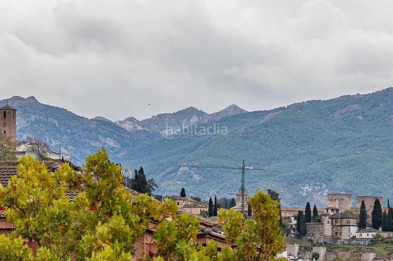 Foto 89f8f3c0-badb-4444-bede-10d487417bb4. Piso  en planta alta con vistas despejadas en Granada