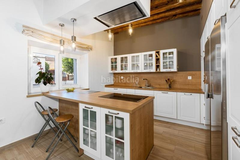 Foto 8a672490-222d-4bb0-853a-205c783d0738. Maison jumelée avec parking piscine dans Rosaleda - Juventud Granada