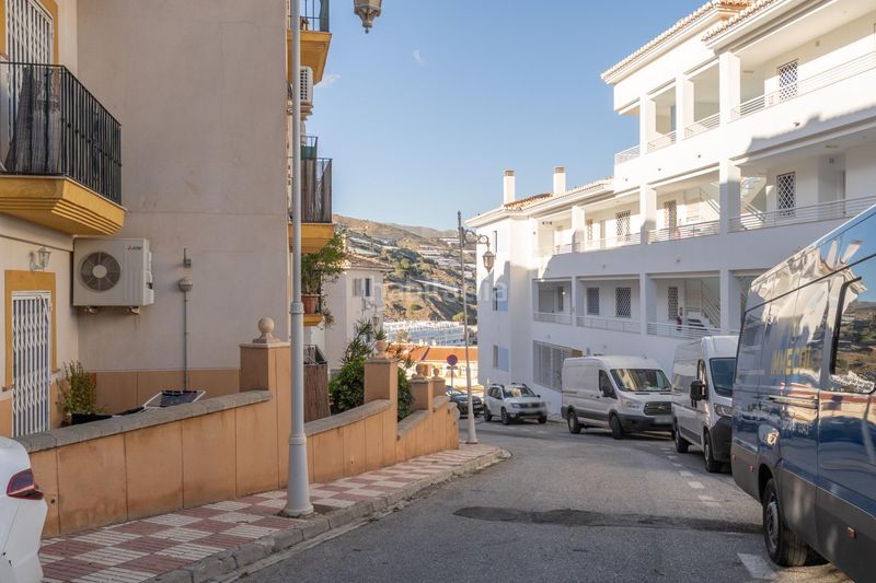 Foto d3be3385-7255-4b3a-9271-91f659ef50a8. Pis amb aparcament a Castell de Ferro