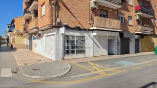 Miete Geschäftsraum in Avda. De los Ogíjares. Alquiler de local comercial a escasos minutos del shooping nevad