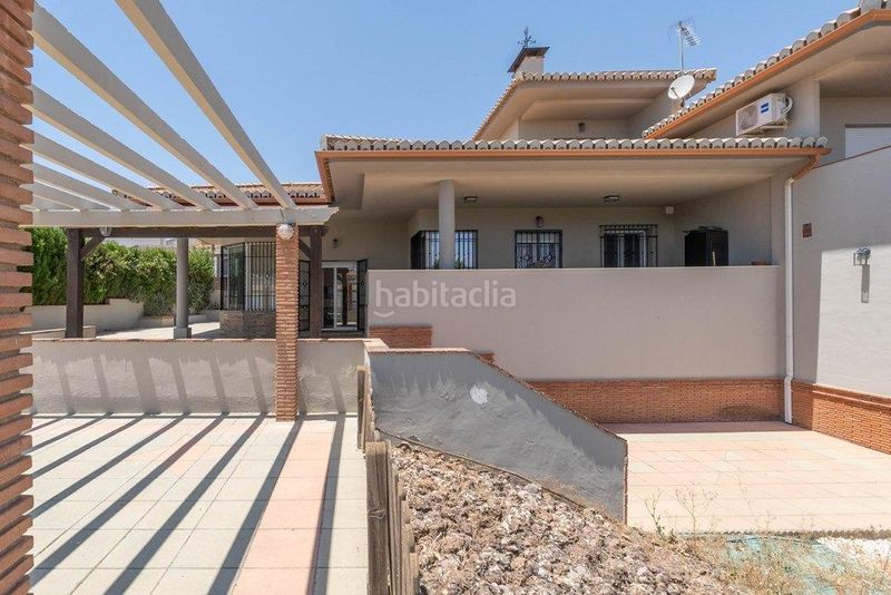 Foto 8b583387-80a9-4e70-bca9-b5b539e5c15a. Chalet in calle calle reina sofía 31 in Villa de Otura