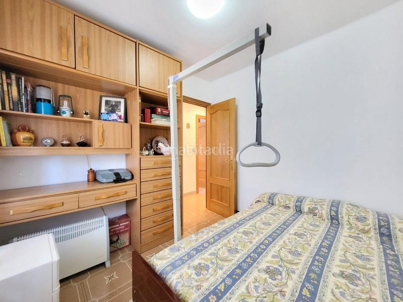 Foto 4858ecfe-9602-41a0-9a17-4cd35e2de084. Casa en Nucli Urbà Esparreguera