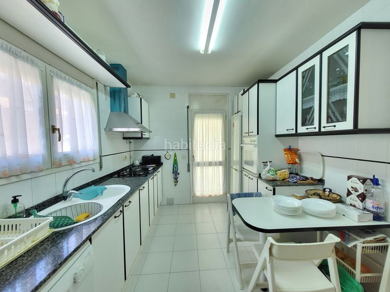 Foto fdbc01f0-f78d-493c-9df0-ce86ad878dbf. Casa a roger de lluria a Can Rial Esparreguera