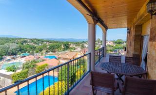 Casa a Terrafortuna - Puig Ventós. Casa con pisicina " licencia turística"