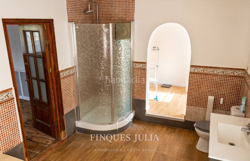 Foto 7d8d94a5-2c25-4e07-8689-d59520fb5ee9. Casa amb xemeneia calefacció aparcament piscina a Maçanet de la Selva