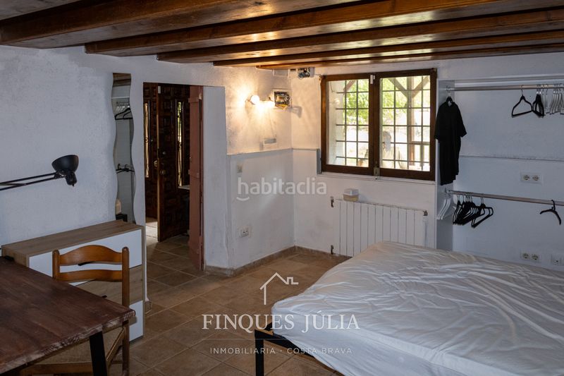Foto b9be9081-8e43-4bf2-9bda-8e1098906033. Casa amb xemeneia calefacció aparcament piscina a Maçanet de la Selva