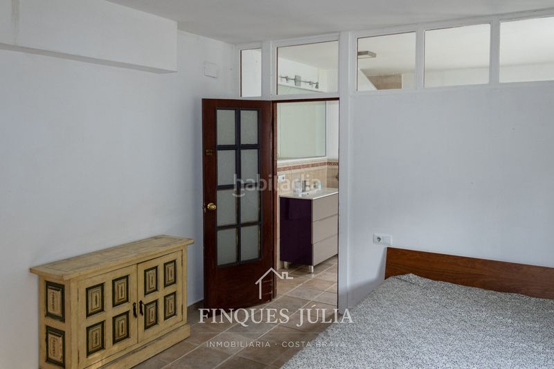 Foto cddccc91-9135-40d4-a785-3a597c3b5fe3. Casa amb xemeneia calefacció aparcament piscina a Maçanet de la Selva