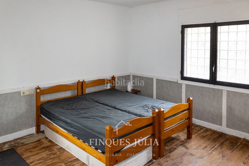 Foto e19dd000-9a3a-45fa-a6c1-b2cb90913596. Casa amb xemeneia calefacció aparcament piscina a Maçanet de la Selva
