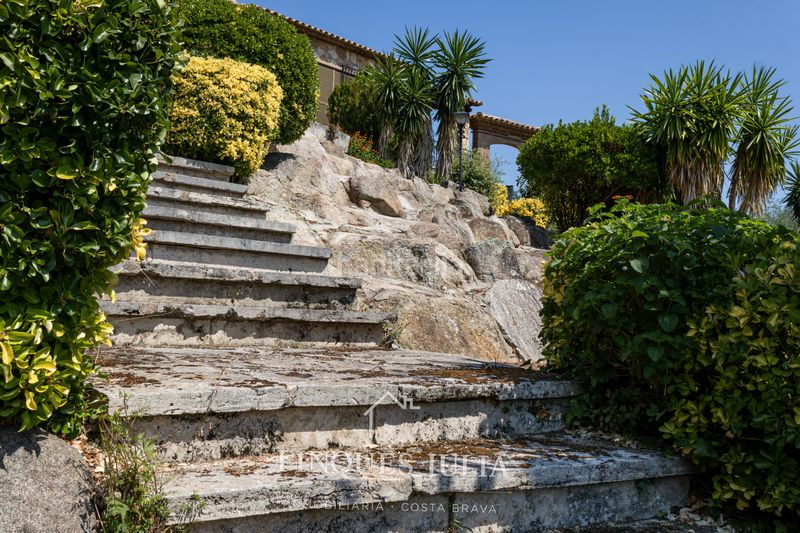 Foto 938f551c-705b-4aa9-aaf5-bb7b2459da26. Casa amb xemeneia calefacció aparcament piscina a Calonge