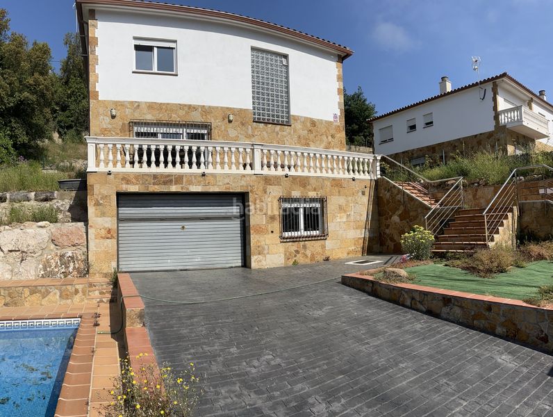 Foto bd462381-4ed9-426d-b1c6-3f89d9d6b0aa. Casa amb calefacció aparcament piscina a Serra Brava Lloret de Mar