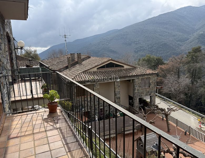 Foto 5a6fbab0-3604-47c4-8fe5-496fb322af10. Casa adossada amb xemeneia calefacció aparcament a Montseny