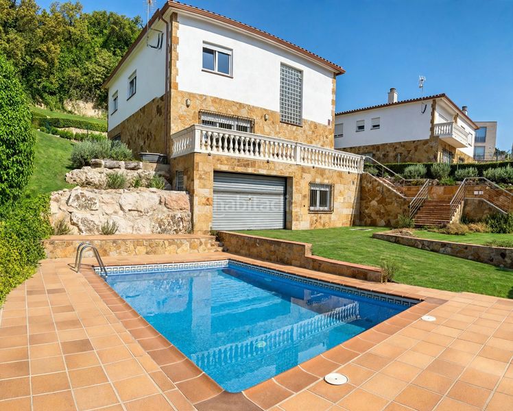 Foto 27d22d9e-011a-4220-ac33-9a4f9099247c. Casa amb calefacció aparcament piscina a Serra Brava Lloret de Mar