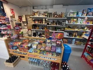 Transfer Business premise in La Salut. Supermercado en traspaso en gorg, bardalona
