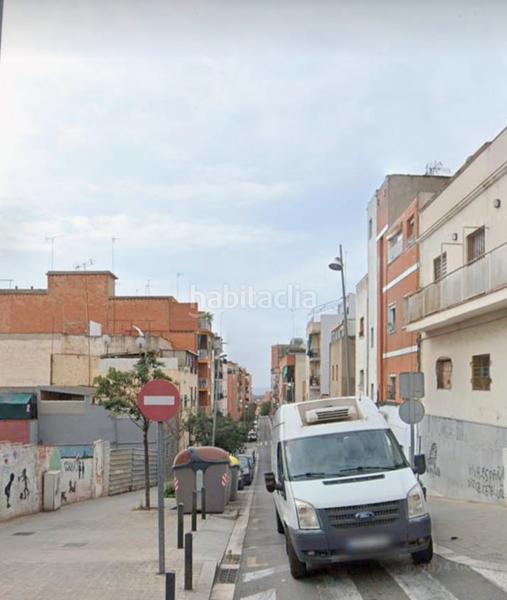 Foto 050cfbfb-d2b5-40cb-9be4-e056f5473ba0. Chalet dans Llefià Badalona