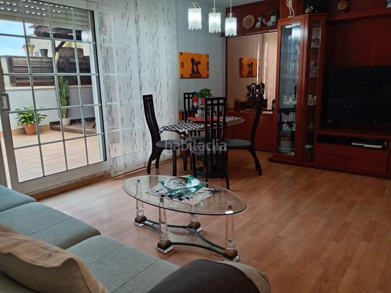 Foto 7654b9af-23f2-4bf3-b1f9-2a56483a30b5. Etagenwohnung mit heizung parking in Bufalà Badalona