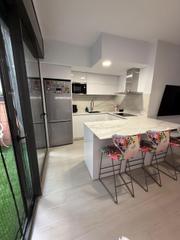 Maison jumelée à Montornès del Vallès. Casa nueva y preciosa en montornès