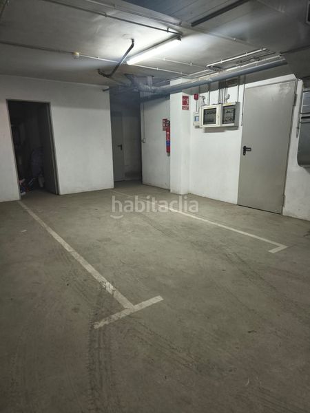 Foto 577b09d8-0a9b-46cb-8d76-bbfd44f88fcb. Aparcament cotxe a Sant Celoni