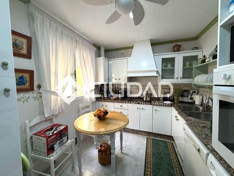 Foto 09684f85-73ea-4c26-82f1-31e856ae9eb0. Piso  a la venta en calle hermano fermín en Centro-Calzada-Cabo Noval Sanlúcar de Barrameda