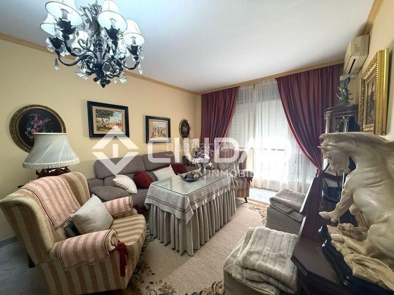 Foto 2d2ed643-b324-4b29-8ea8-f49d5884f67d. Piso  a la venta en calle hermano fermín en Centro-Calzada-Cabo Noval Sanlúcar de Barrameda