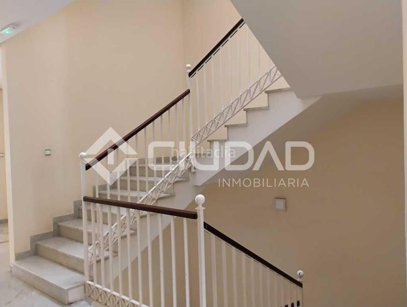Foto 493a4134-9318-44c7-a1d5-43ae797fe3dc. Piso  a la venta en calle hermano fermín en Centro-Calzada-Cabo Noval Sanlúcar de Barrameda