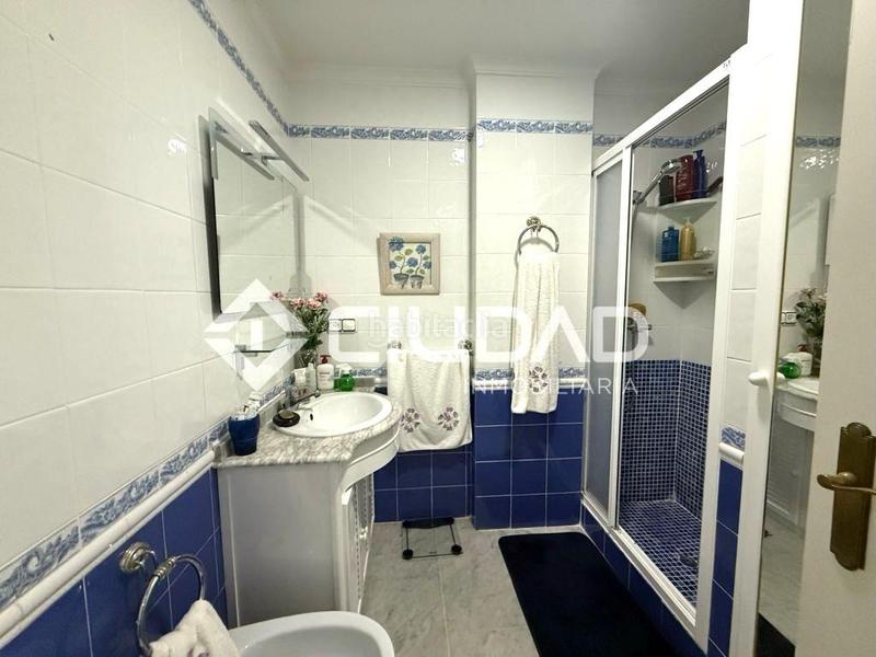 Foto 9270b060-5595-43e5-8b68-97899813cdeb. Piso  a la venta en calle hermano fermín en Centro-Calzada-Cabo Noval Sanlúcar de Barrameda
