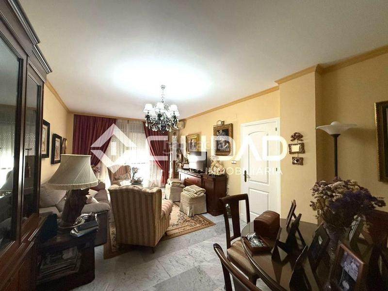 Foto 93ca13e9-6b24-4337-9d31-48809c3d1ac5. Piso  a la venta en calle hermano fermín en Centro-Calzada-Cabo Noval Sanlúcar de Barrameda