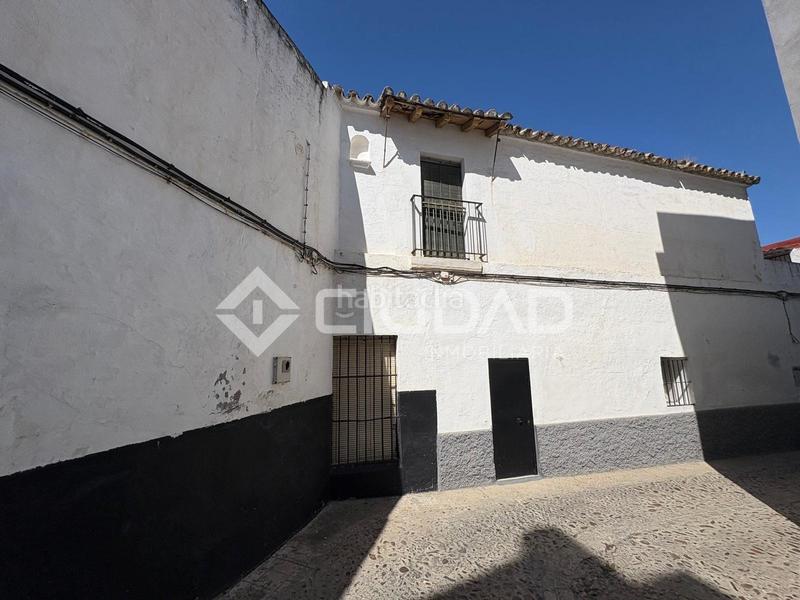 Foto 95879564-cbae-4b2a-94e3-1a14ca430eaa. Casa  de esquina a reformar en muro alto, barrio alto en Sanlúcar de Barrameda