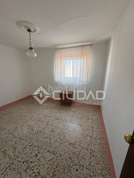 Foto 9dacd46d-9184-4e7b-bc39-14115c1ccbb6. Casa  de esquina a reformar en muro alto, barrio alto en Sanlúcar de Barrameda