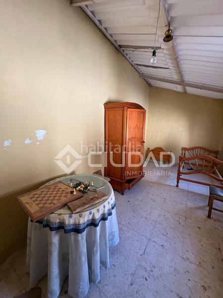Foto e3ea9356-3250-4a38-b8cc-1270428626e4. Casa  de esquina a reformar en muro alto, barrio alto en Sanlúcar de Barrameda