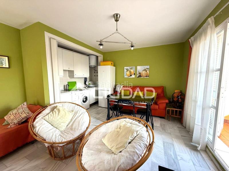 Foto 6e89eff3-8115-4b96-be88-d21222c5c8b3. Apartamento  en urbanización con piscina en Rota