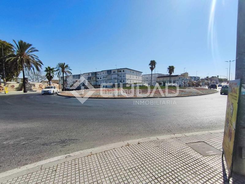 Foto 5e523b6f-41ad-47f6-abf2-d8f16fc9c6bc. Piso  en bda. los ángeles en Ctra Jerez-Ctra del Puerto Sanlúcar de Barrameda