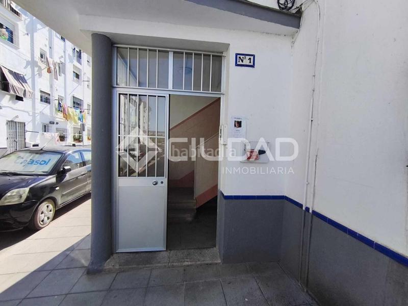 Foto 88bda9fa-e2e7-442c-860f-29fdaf75f3e7. Piso  en bda. los ángeles en Ctra Jerez-Ctra del Puerto Sanlúcar de Barrameda