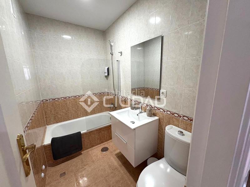 Foto c0ee578a-2646-4cde-a8cb-e11266492867. Flat with parking in Ayuntamiento-Barrio Alto Sanlúcar de Barrameda