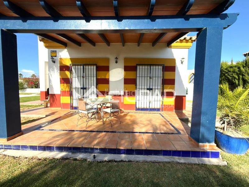 Foto 84c69d39-c32b-49c4-b7b1-88167c42985e. Xalet amb aparcament piscina a Martín Miguel Sanlúcar de Barrameda