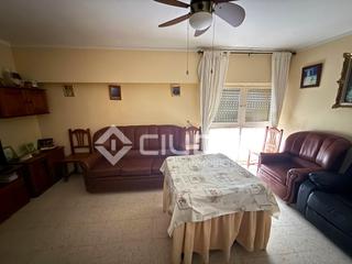 Pis en Ayuntamiento-Barrio Alto. Piso en 1 planta en el palomar