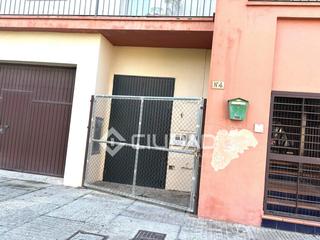 Local commercial à Monteolivete-Camino Sevilla. Local en bruto en los naranjos  monteolivete