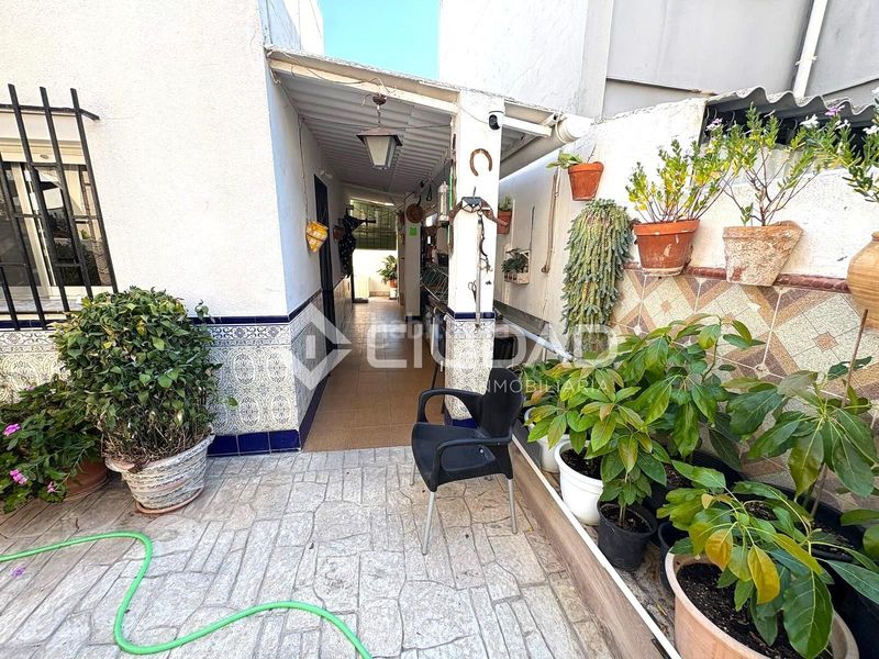 Foto 7bdb4f9f-1a91-4972-b6ab-843da16f9ac0. Casa  de planta baja con patio en monteolivete en Sanlúcar de Barrameda