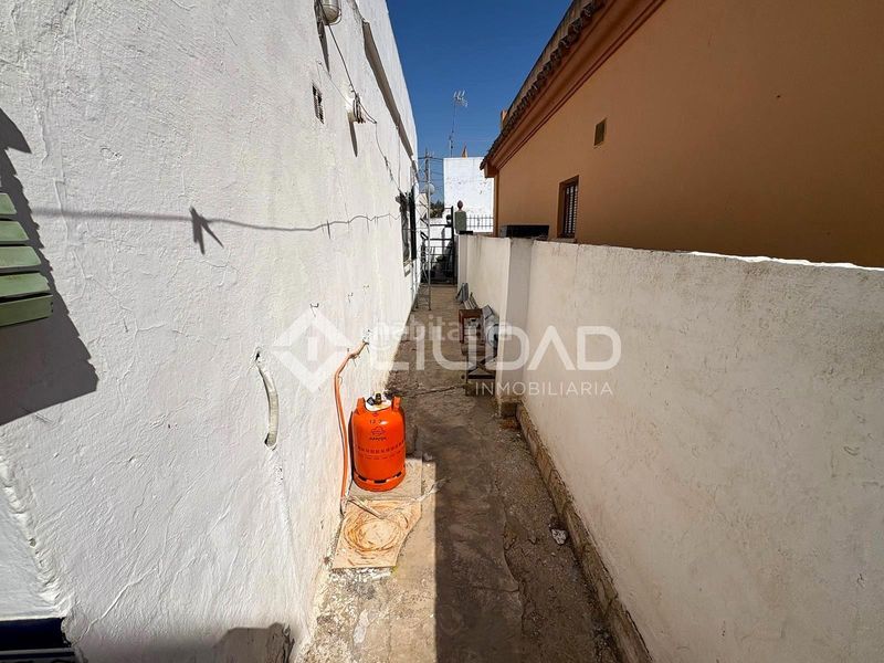 Foto bc22b430-8a40-4f5f-abbe-3e6ab5ea8ed4. Casa  de planta baja con patio en monteolivete en Sanlúcar de Barrameda